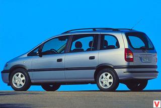 Opel Zafira 1999 год